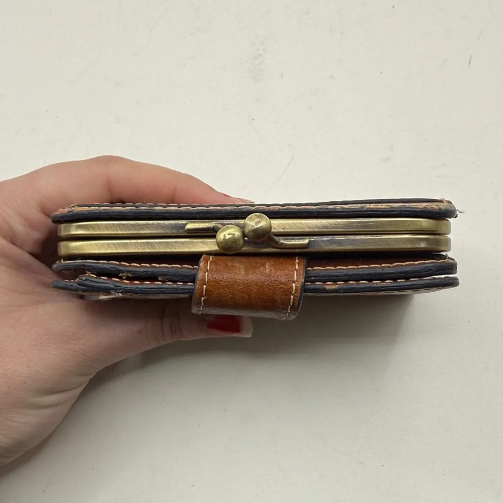 Patricia Nash Iberia Wallet ID Card Holder Kiss Lock Floral Yellow Black Leather - Picture 5 of 16